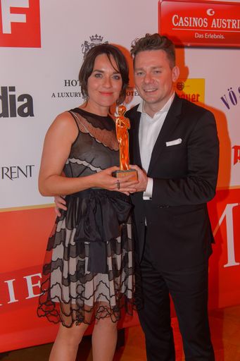 Vorschau Bild von Eva Pölzl und Marcin Kotlowski bei der ROMY
Akademiepreisverleihung