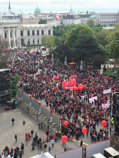 Wiener Rathausplatz am 1.Mai 2015