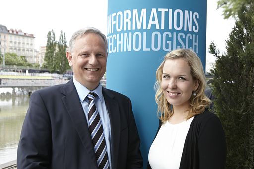 Vorschau Bild von http://www.apa-fotoservice.at/galerie/6664/
Alexander Falchetto (APA-IT) und Alexandra Grohmann (TRENDONE GmbH)
gaben beim APA-IT-BusinessBreakfast Antworten auf Fragen, die
digitaler Wandel für Publisher aufwirft.