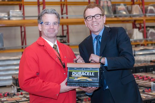 Vorschau Bild von Serienproduktion von Duracell Starterbatterien