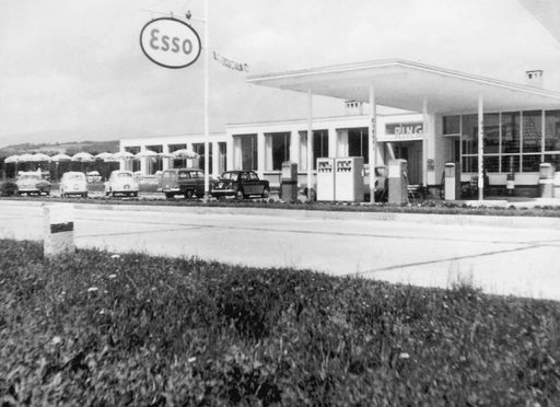 Vorschau Bild von Wie alles begann…von der Tankstelle zum
Gesundheitszentrum