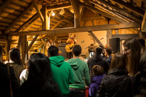  Musik und Kulinarik kombiniert die Konzertreihe
BREATHE AUT, die kürzlich in Schönenbach im Bregenzerwald gastierte.