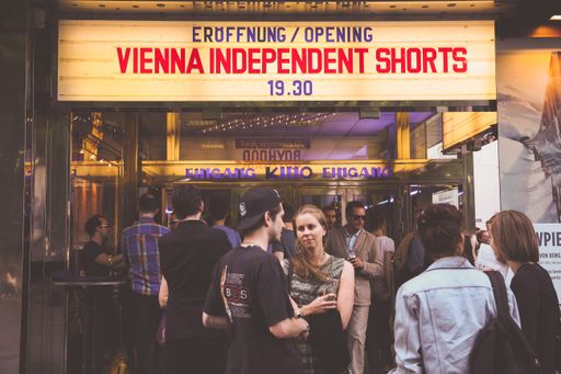 Vorschau Bild von VIS Vienna Independent Shorts startet traditionell mit einer
Eröffnungsgala im Wiener Gartenbaukino am Dienstag, 26. Mai 2015,
19:30 Uhr.