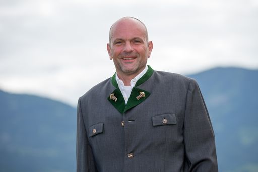 Vorschau Bild von Tourismusprofi Hansjörg Pflauder (52) avanciert
zur Jahresmitte 2015 zum neuen Vorstand der Bergbahnen des
Weltcuports Bad Kleinkirchheim