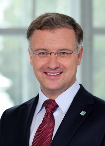  Univ.Prof. Markus Müller, Vizerektor für Forschung
der MedUni Wien, ab 1. Oktober 2015 Rektor der MedUni Wien