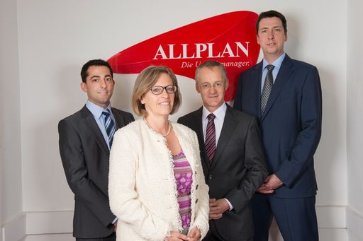  Übernehmen als bestehendes Führungsteam ab Anfang August die
Leitung von ALLPLAN in gemeinsamer Viererspitze: Georg Brandauer,
Susanne Schindler, Karl Spreitzhofer und Helmut Berger (v.l.n.r.)