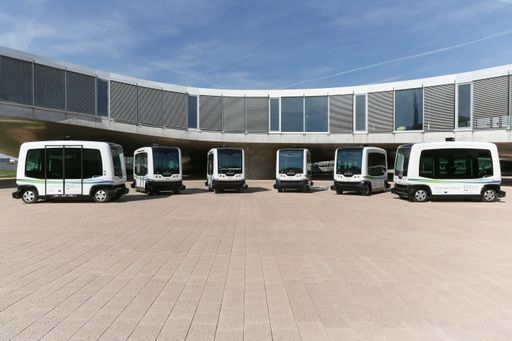 Vorschau Bild von Flotte der vollautomatischen Kleinbusse.