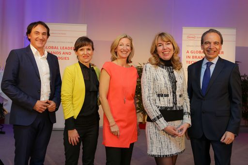 Die Podiumsteilnehmer (vlnr): Dr. Roman F. Szeliga, Dr. Gertraud
Leimüller, Irene Sagmeister, Eveline Pupeter sowie Mag. Günter
Thumser