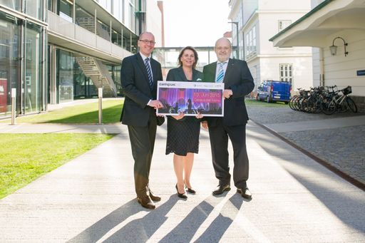 Friedrich Faulhammer, Rektor der Donau-Universität
Krems, Ulrike Prommer, Geschäftsführerin der IMC Fachhochschule
Krems und Rudolf Mallinger, Rektor der Karl Landsteiner
Privatuniversität für Gesundheitswissenschaften freuen sich auf den
ersten gemeinsamen Campus-Ball Krems