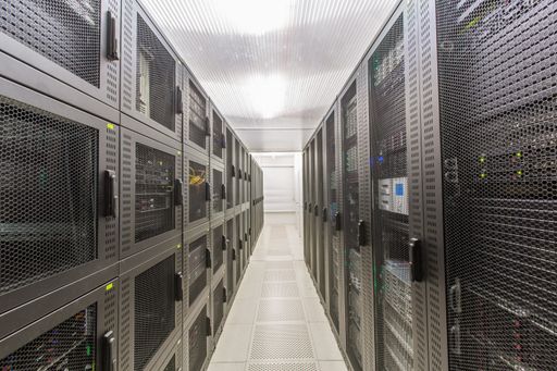  Serverracks des Rechenzentrums der Nessus GmbH in
Wien