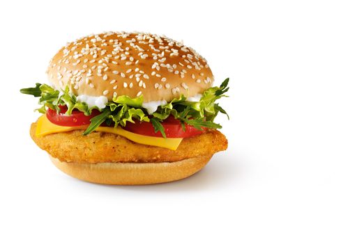 Ab 2. Juli haben Gäste bei McDonald’s die Wahl:
Unter dem Motto "Make it Veggie" können Burger, Wraps und Salate,
die in der Originalrezeptur mit Hühnerfleisch zubereitet werden,
auch als fleischlose Variante bestellt werden.