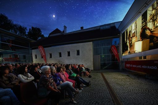  Open Air Kino täglich ab ca. 21:00 Uhr