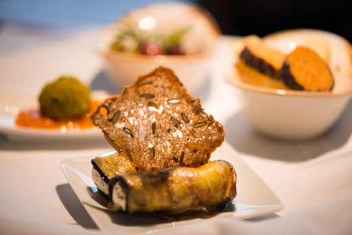 Vorschau Bild von WEIN & CO Tapas - die perfekte Begleitung zum
Wein