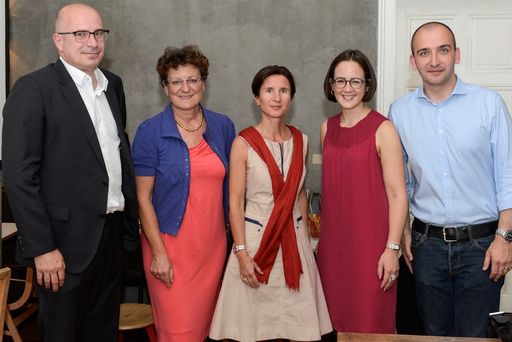 Bildlegende (v.l.n.r.): Peter Pirkner (Leiter
Strategisches Konzernpersonalmanagement ÖBB-Holding AG), Daniela
Colleoni (Head of Group HR, Uniqa) sowie Investorin Regina Prehofer
(Vizerektorin für Finanzen und Infrastruktur, WU Wien) mit den
Gründern Tina Deutsch & Nikolaus Schmidt
