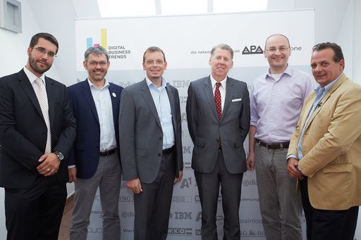 http://www.apa-fotoservice.at/galerie/6866/ Im Bild
v.l.n.r. Matthias Neuner (ING-DiBa), Siegfried Stepke (e-dialog),
Michael Suitner (Secure Payment Technologie), Wolfgang Zankl
(e-center Wien, Universität Wien), Edgar Weippl (TU Wien) und Thomas
Stern (Moderation, Braintrust).