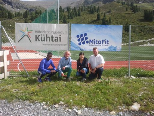 Der äthiopische Weltklasse-Athlet Lemawork
Ketema und kenianische Marathon-Größen trainieren im Kühtai und
geben Know-how an Gäste weiter.
