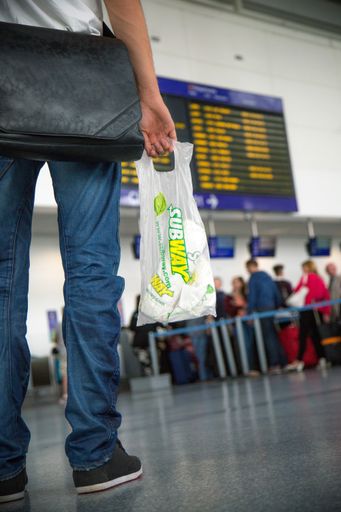  Kooperationen mit institutionellen Partnern wie
Flughäfen sind ein stark wachsender Geschäftsbereich für SUBWAY®
Sandwiches.