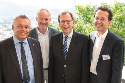 V.l.n.r.: Dipl.-Ing. Dr. Wilhelm Himmel, GR Thomas
Rajakovics, LR Dr. Christian Buchmann, Ing. Bernhard Puttinger, MBA