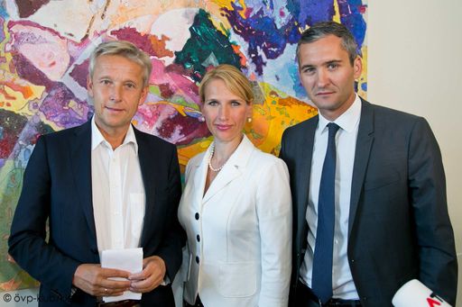 von links nach rechts: Reinhold Lopatka, Kathrin Nachbaur, Rouven
Ertlschweiger
