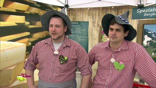 Sebastian (li.) und Kumpel Daniel brauchen für ihr
kleines Unternehmen einen Transporter - und den soll ihnen Det
besorgen. Ausstrahlung "Mein neuer Alter" am 09.08.2015 um 17:00 Uhr
bei RTL II. © RTL II - Recht zum Abdruck/Darstellung
zeitlich/sachlich beschränkt auf die Bewerbung der Sendung.