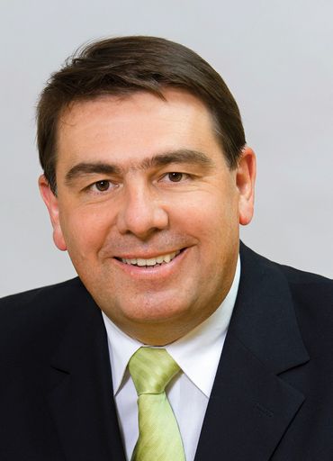 Heribert Donnerbauer - neuer Aufsichtsratsvorsitzender der
Volksbank Wien AG