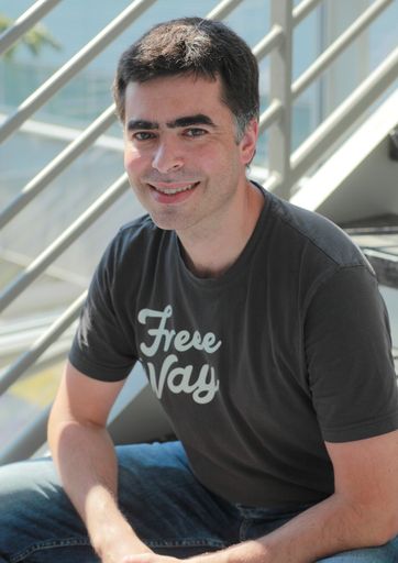 Vorschau Bild von Anton Cabprespina, Gründer & Geschäftsführer
Machine & Voice Communication GmbH