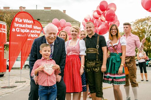 Bürgermeister Häupl beim Kirtag in Simmering