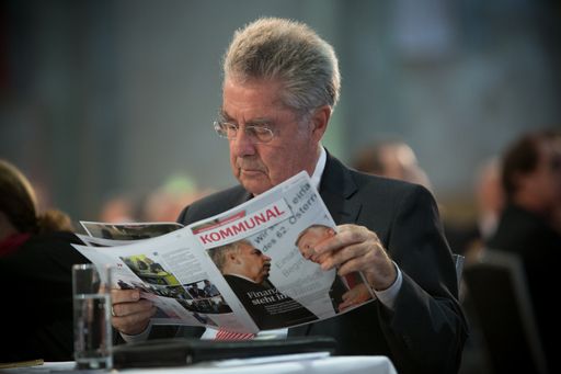 Vorschau Bild von Bundespräsident Heinz Fischer liest KOMMUNAL