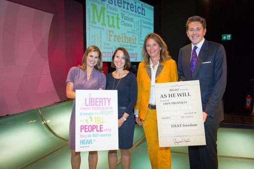 Im Bild v.l.n.r.: Marisa Mühlböck, Elisabeth Mayerhofer, Bettina
Lorentschitsch und Harald Mahrer.