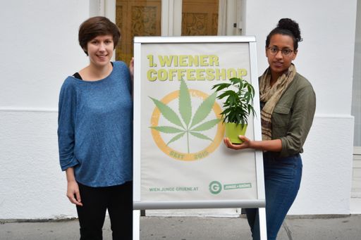 Die Jungen Grünen fordern mit der symbolischen Eröffnung eines
Coffeeshops die Legalisierung von Cannabis