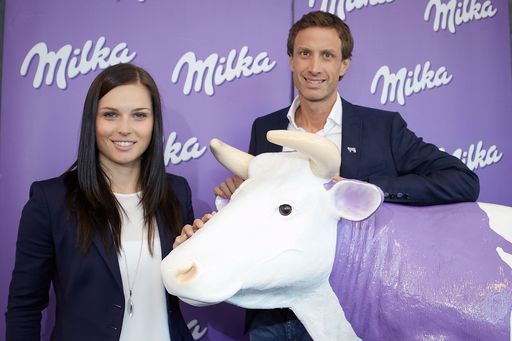 http://www.apa-fotoservice.at/galerie/6965 Im Bild
v.l.n.r. Anna Fenninger und Dieter Heger, Manager Sportsponsering
Milka