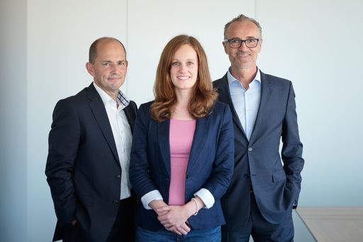  TUI Österreich Geschäftsführung: v.l.n.r.:
Gottfried Math, CFO TUI Austria Holding, Lisa Weddig COO TUI
Österreich, Dirk Lukas CEO TUI Austria Holding