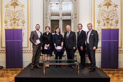 Vorschau Bild von DiskutantInnen des Präsentationsabends im Palais
Esterházy zum Stiftungskodex "ÖGK PS"