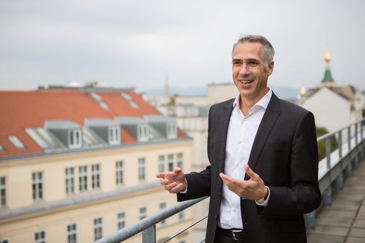 Vorschau Bild von Christopher Schneider blickt mit Zuversicht auf
die Innovationskraft der Wiener Jungunternehmer.