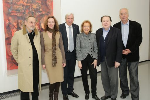 http://www.apa-fotoservice.at/galerie/7180/ Im Bild
v.l.n.r.: Franz Beer (Künstler), Elisabeth Voggeneder (Kuratorin),
Johann Heuras (Zweiter Präsident des Niederösterreichischen
Landtages), Monika Lichtenfeld mit Ehemann Gerhard Rühm (Künstler),
Dieter Ronte (Präsident der Adolf Frohner Privatstiftung).