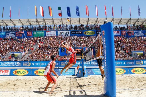 Vorschau Bild von Clemens Doppler und Alexander Horst in Action bei
der 2015 CEV A1 Beach Volleyball Europameisterschaft presented by
Swatch in Klagenfurt am Wörthersee/Kärnten