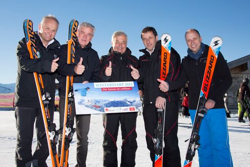 Christian Wörister (Ferienregion Nationalpark
Hohe Tauern), Franz Wieser (Panoramabahn Hollersbach), Sepp Burger
und Andreas Hochwimmer (Bergbahnen Kitzbühel) und Roland Rauch (TVB
Mittersill) freuen sich über den frühen Start in die Wintersaison
2015/2016 und konnten schon eine Reihe von internationalen Gästen
begrüßen.