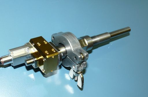 Vorschau Bild von Das Laserzündsystem des Forschungszentrums CTR wird
in eine Brennkammer für kryogene Treibstoffe integriert und soll
weltraumfit werden.