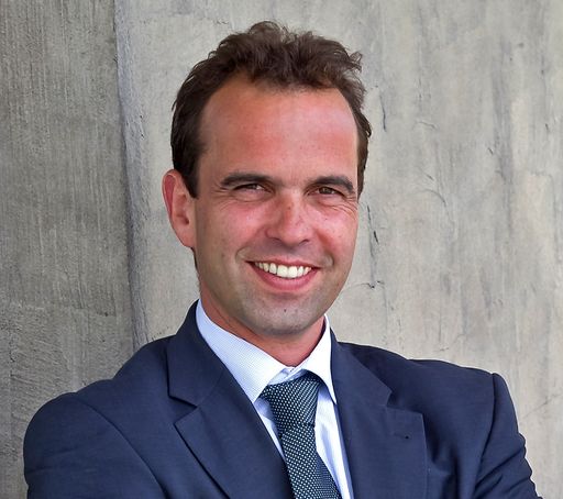  Mag. Robert Schmid, Geschäftsführer der Baumit
Beteiligungen GmbH: „Der Baumit Standort in Wittenborn ist nun in
der Lage quasi als ‚Brückenkopf’ für den Export nach Dänemark,
Finnland Norwegen und Schweden sowie nach Großbritannien zu
fungieren“.