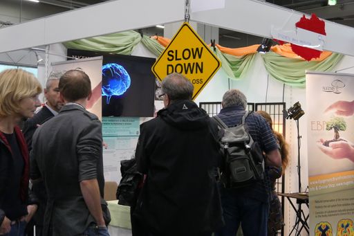 Vorschau Bild von Großes Interesse am Messestand der Firma NUGENIS