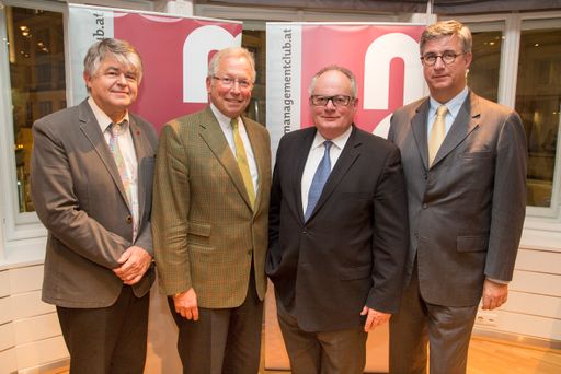  Flüchtlingskoordinator Christian Konrad im
management club Gespräch