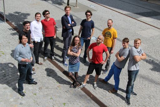 Vorschau Bild von StartUs Team Foto im Juli 2015.