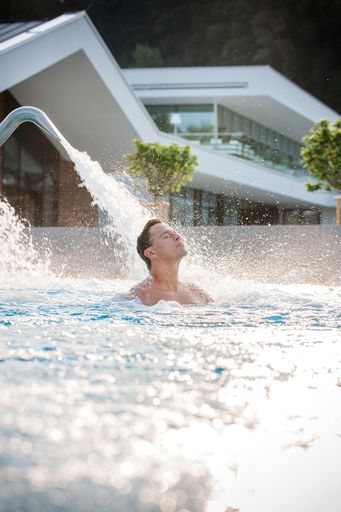 Heiltherme Bad Waltersdorf - Massagebecken
