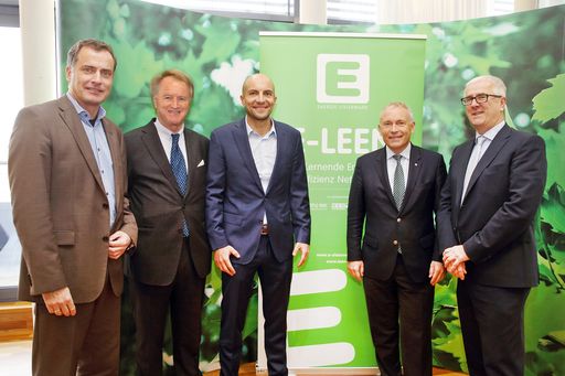 Wollen Energieverbrauch für Industrie nachhaltig
senken: Kieser, Pildner-Steinburg, Krück, Purrer, Moitzi (v.l.n.r.)