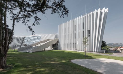 Bruckneruniversität Parkansicht