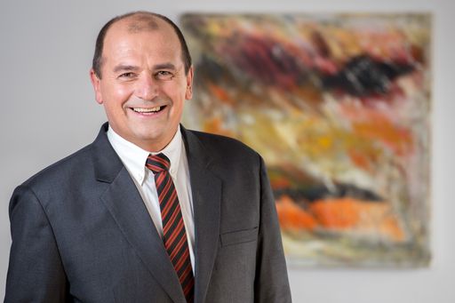 Vorschau Bild von Privat nutzen Mitarbeiter whats app, im job ist es eben F.O.Z.
App. Im Bild: DI Thomas Bogensperger