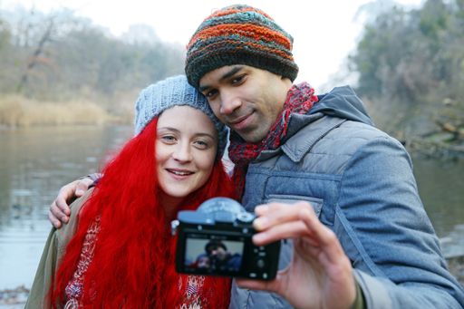  Anna Posch ("Mae"), Markus Subramanam ("Paul")