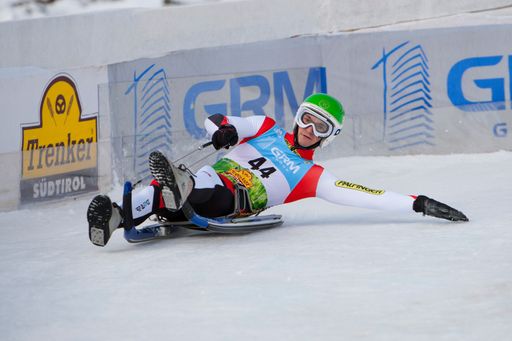 Schneesicherheit, gute Infrastruktur und bester
Service bringen dem Kühtai Weltcup- und Europacup-Rennen
verschiedener Wintersportdisziplinen wie Rodeln und Ski fahren ein.