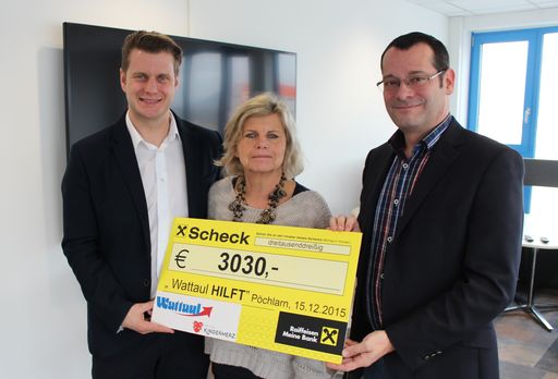 v.l.: Inhaber Jochen Wattaul und Seniorchefin Karin
Lishman – Anton Wattaul GesmbH mit Rüdiger Rücker - Obmann Verein
„Aktion Kinderherz Österreich“