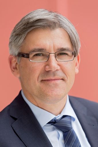  Thomas Gratzer - Vorstand für Produktion und Technik bei Männer
freut sich über die Nachnutzung der Manner Liegenschaft in Perg